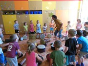 Příběh o bubnu - bubnování ve školce